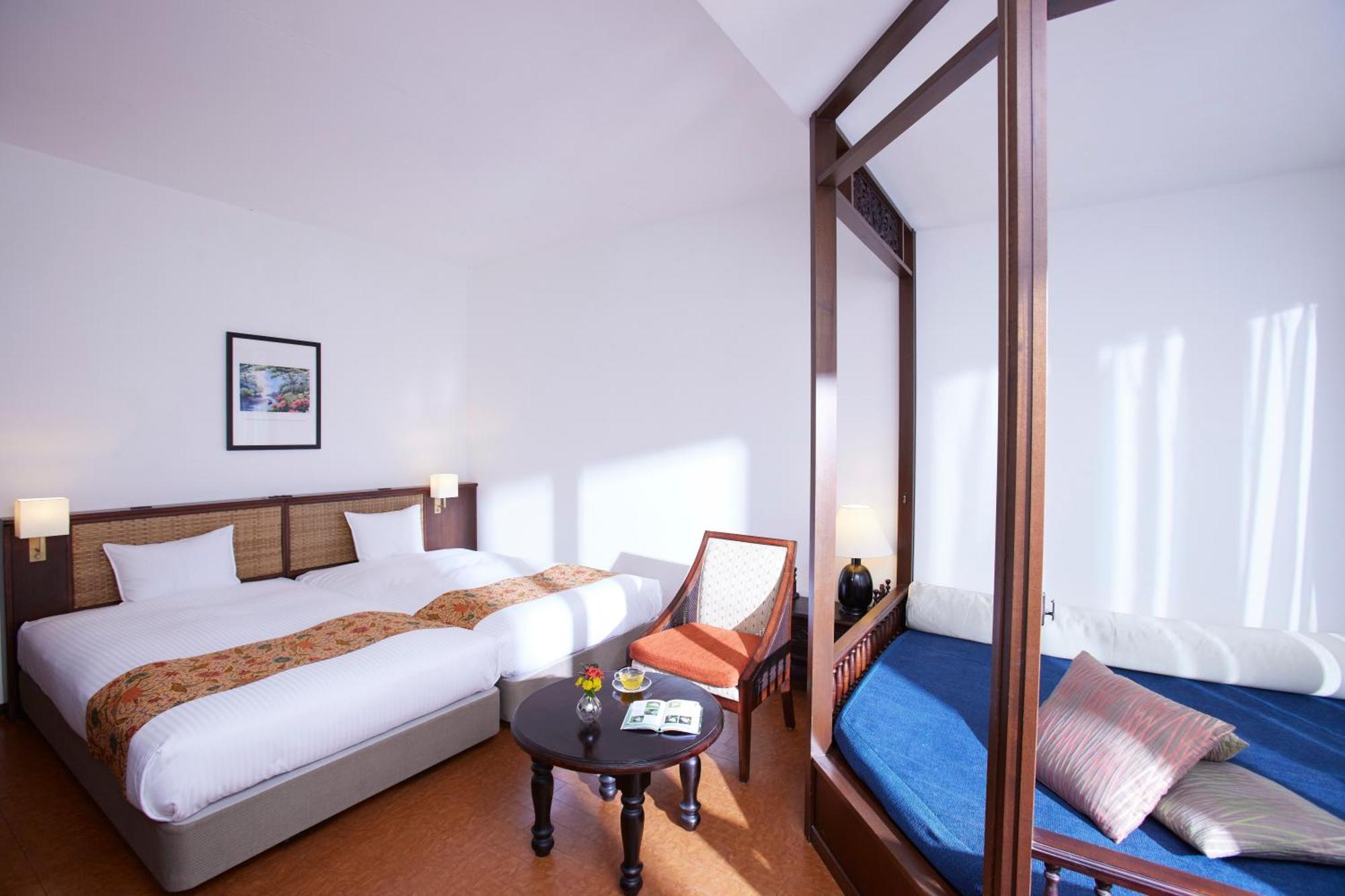 Iriomote Hotel By Hoshino Resorts Urauchi Exterior photo